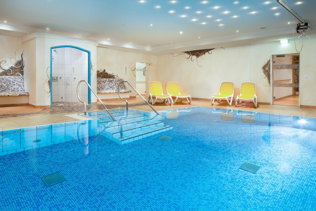 "Haus Berktold" - Annehmlichkeiten Von 4-Sterne Familien-Und Wellnesshotel Viktoria Koennen Mitbenutzt Werden Оберстдорф Экстерьер фото